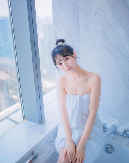精品少妇人妻v一区二区人妖_免费追剧在线观看