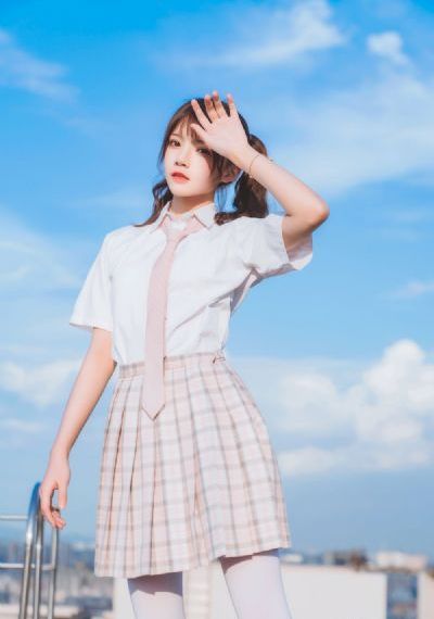 国产女女丝袜美女在线观看_720高清视频观看