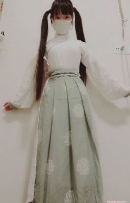 在线美女_720神马影院在线