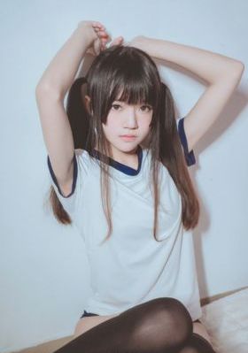 三个年轻的服务在线观看韩国_超清日韩电影在线